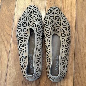 Jeffrey Campbell Geometric Beige and Black Flats